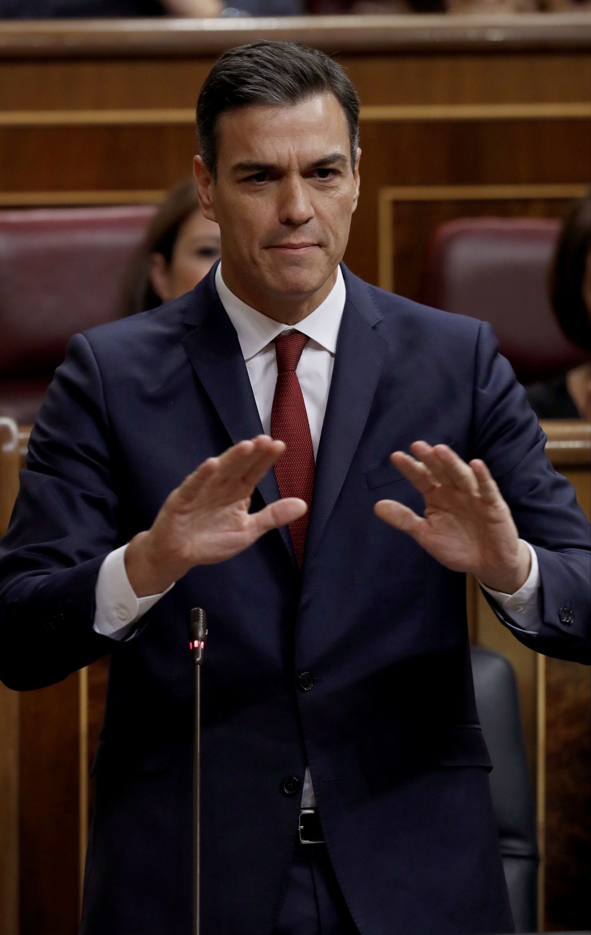 Sánchez elude comprometerse a no indultar a los líderes del ‘procés’ 1 El presidente del Gobierno, Pedro Sánchez, en el Congreso. / EFE