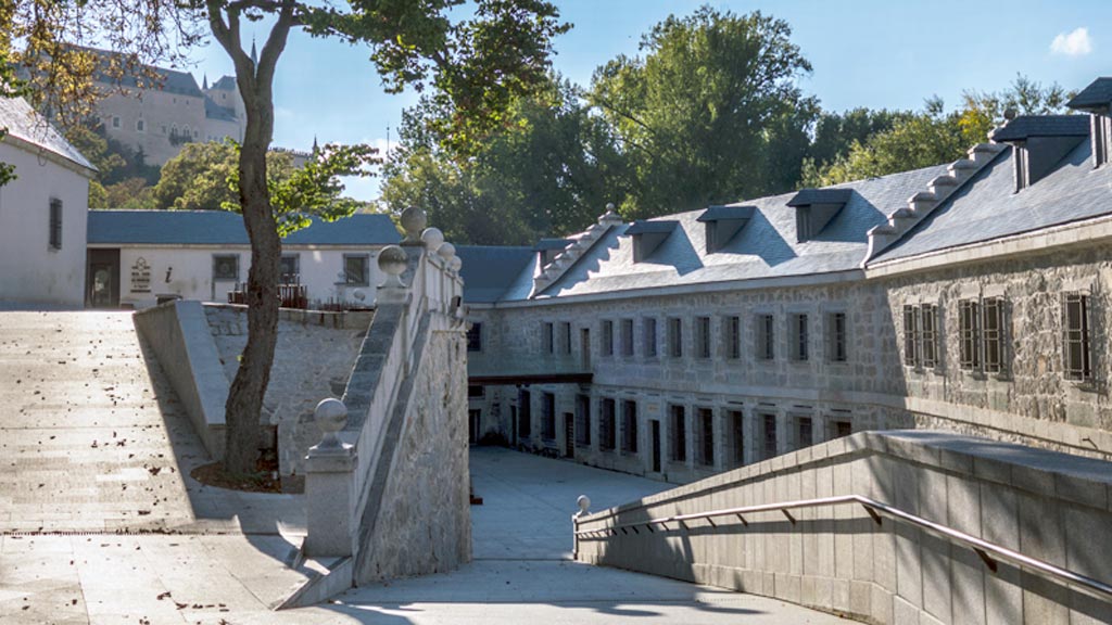 Alejandro Cabeza cede uno de sus cuadros a la Casa de Moneda 1 06-2kama_Casa-Moneda-Sol-Atardecer_KAM4209