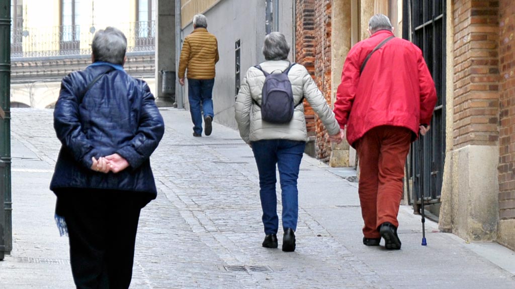 07-1kama_Casco-Historico-Ancianos-Mayores-Jubilados_KAM5980