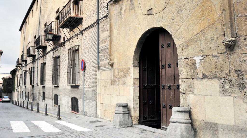 07-1kama_Colegio-Concepcionistas-Fachada_KAM1325