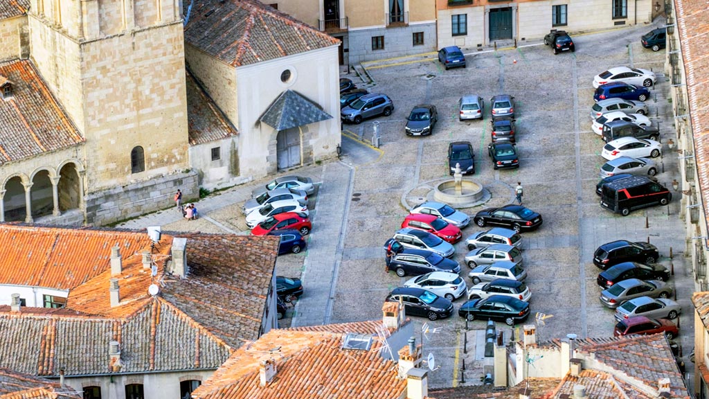 07-1kama_San-Esteban-Plaza-Aparcamiento_KAM9415