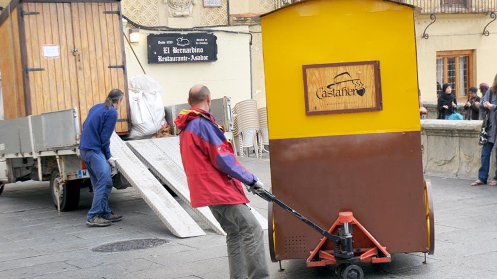 07-2kama_Montaje-Puesto-Castañas_KAM0037