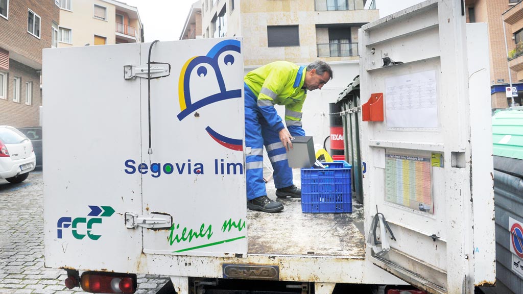 08-1kama_Punto-Limpio-Movil-Basuras-Limpieza_KAM9724