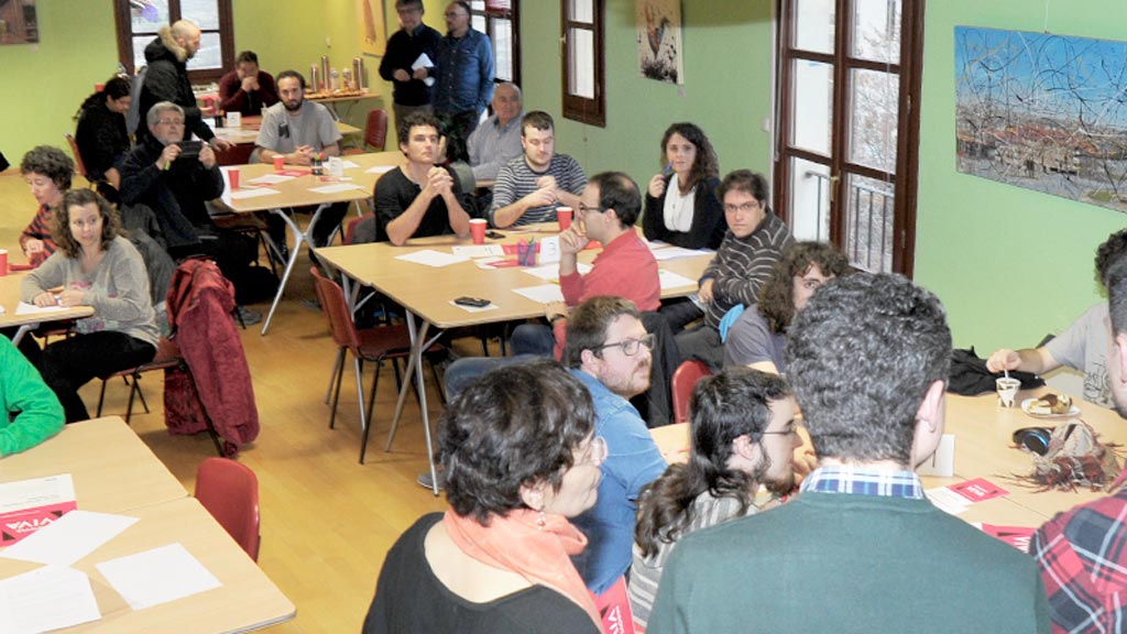 08-2kama_Ayuntamiento-Segovia-Viva-Debate-Fiestas_KAM2625