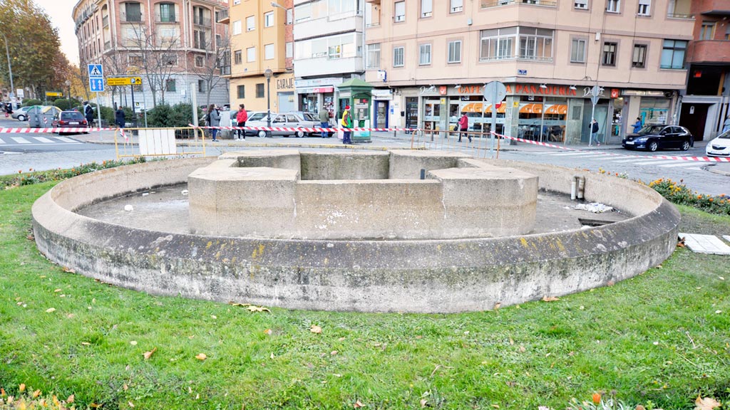 09-1kama_Plaza-Universidad-Obras-Fuente_KAM6721