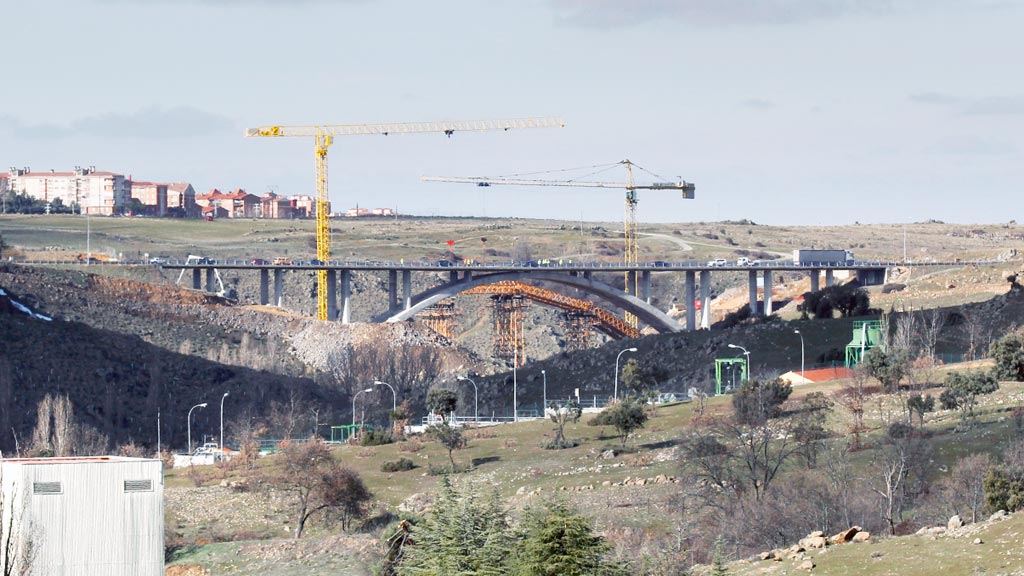 09-1ner-obras-SG20-gruas