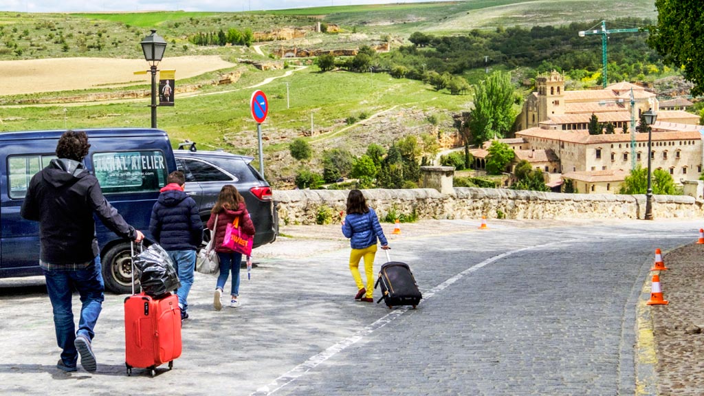 13-1kama_Turistas-Maletas_KAM9172