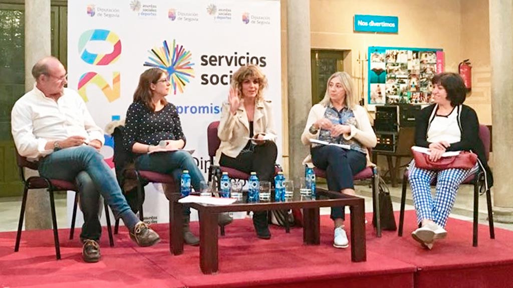 Participantes en la mesa redonda, en el Palacio Provincial. / el adelantado