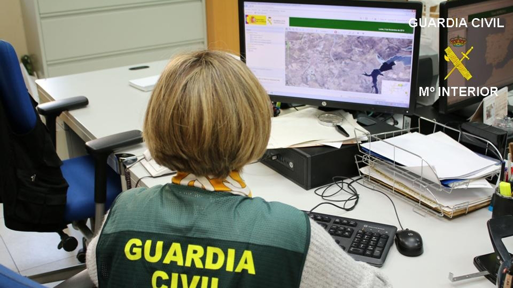 Una denuncia interpuesta en Nava alertó a la Guardia Civil. / el adelantado