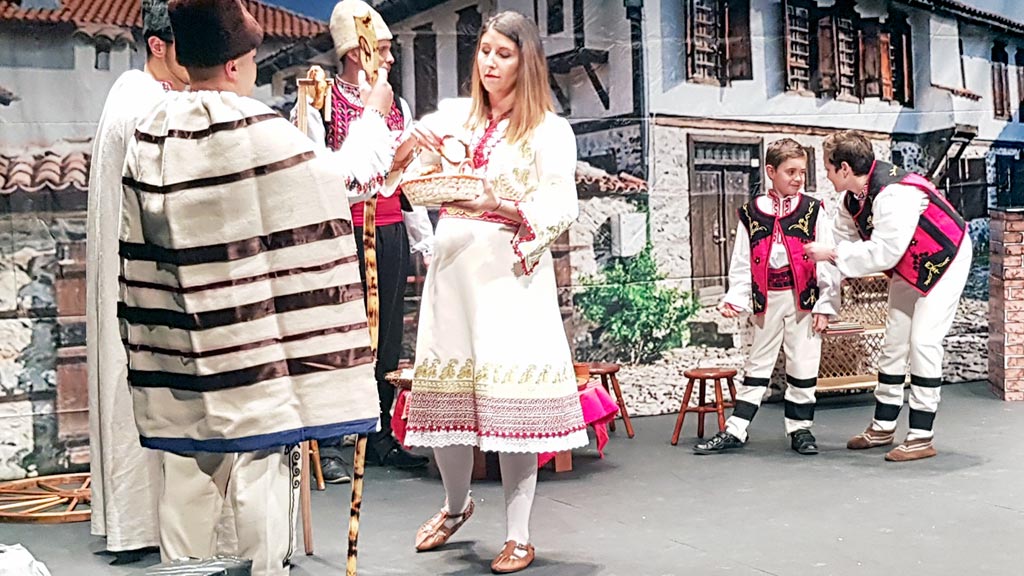 Actuación del grupo Rodina, /EL ADELANTADO