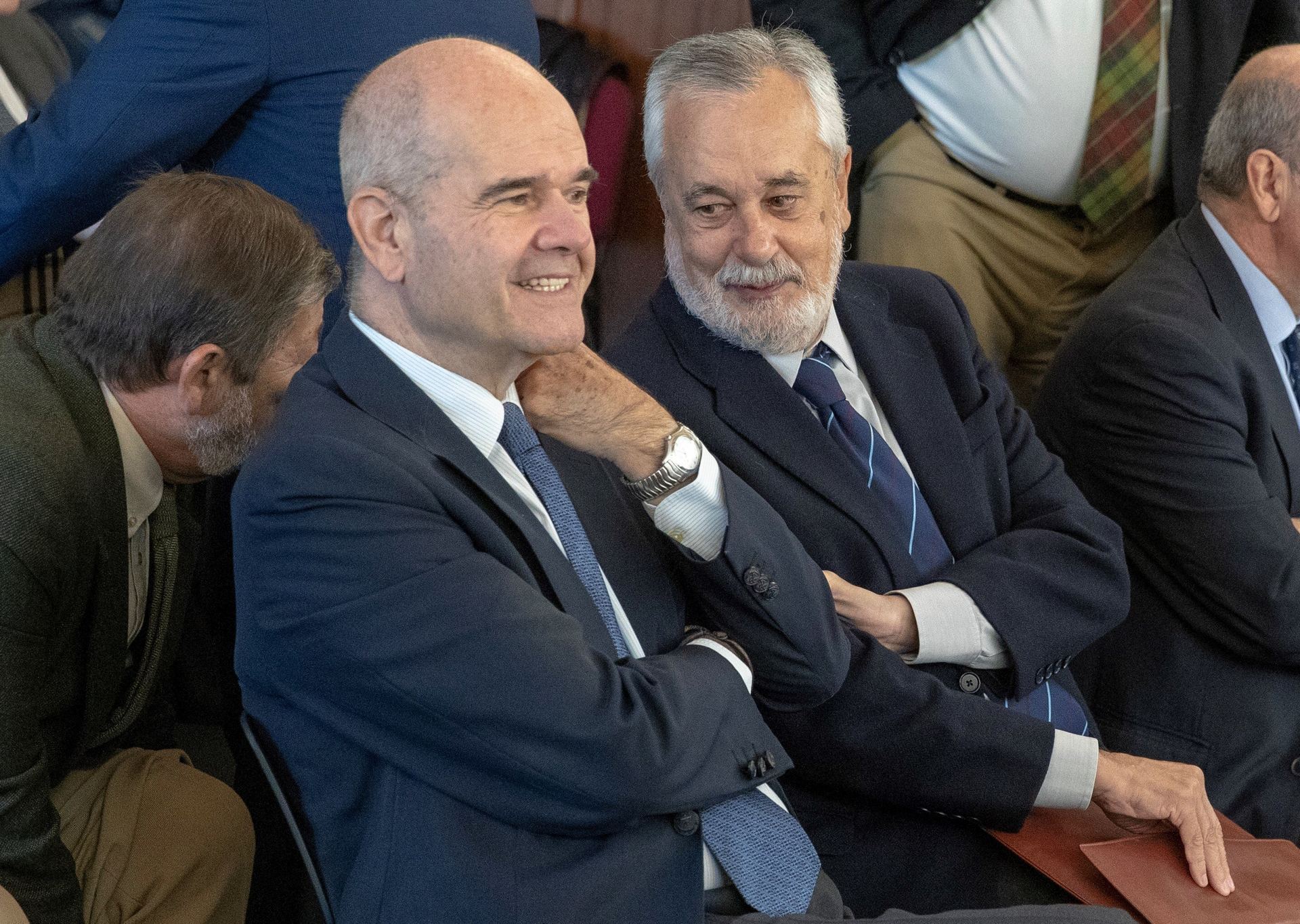 Los expresidentes de Andalucía, Manuel Chaves y José Antonio Griñán.
