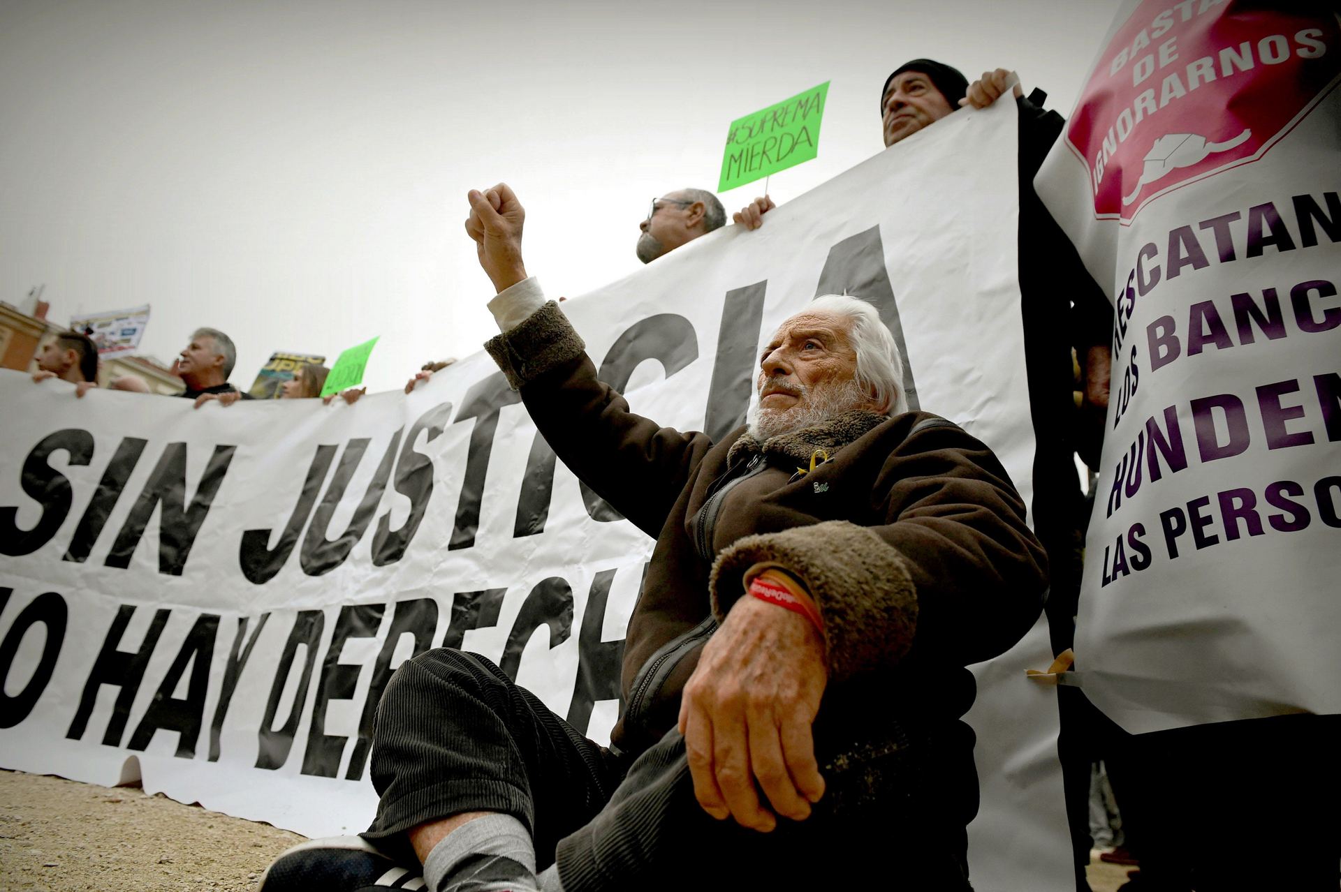 Una concentración protesta ante el Supremo contra el fallo sobre hipotecas