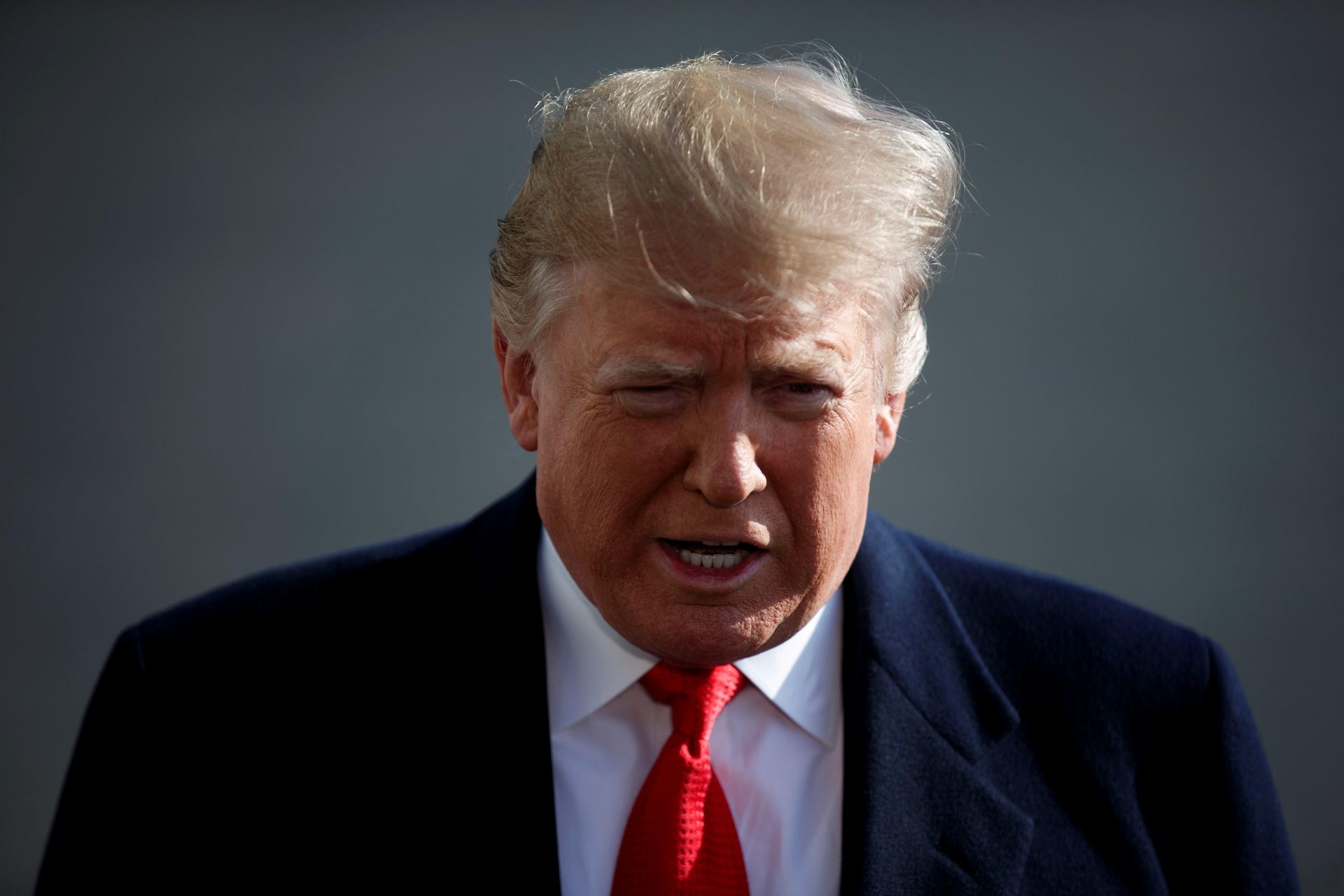 El presidente de Estados Unidos, Donald Trump, se dirige a los medios de comunicación. / EFE