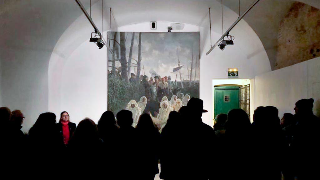 Numerosas personas acudieron a la convocatoria del Alcázar. / el adelantado