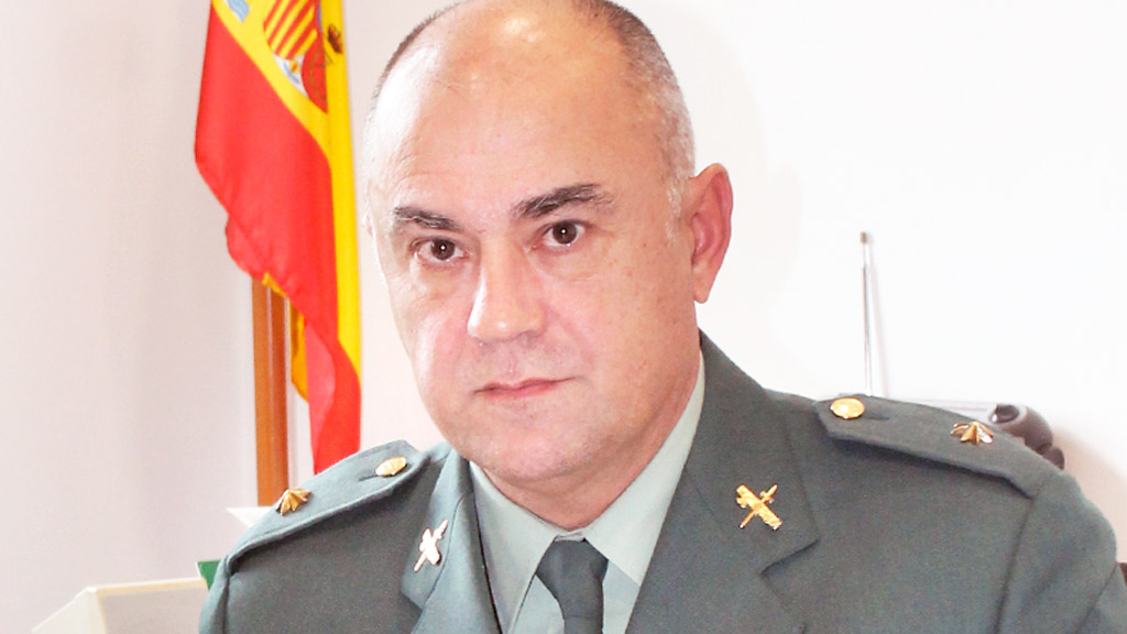 El comandante García Aller, en su despacho de la comandancia./ M.G.