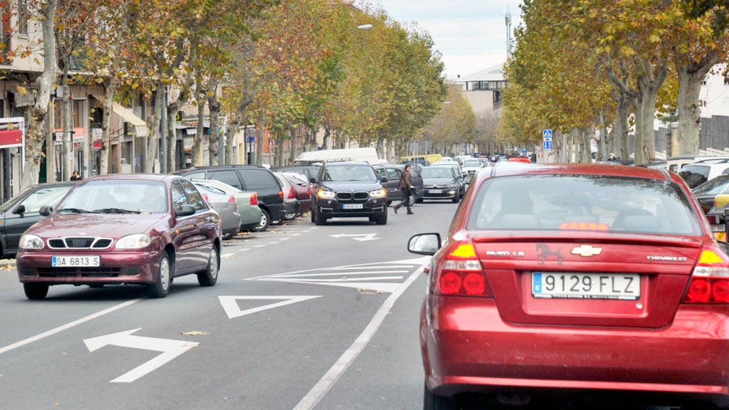 08-1kama_Avenida-Constitucion-Atascos-Sabado_KAM9224