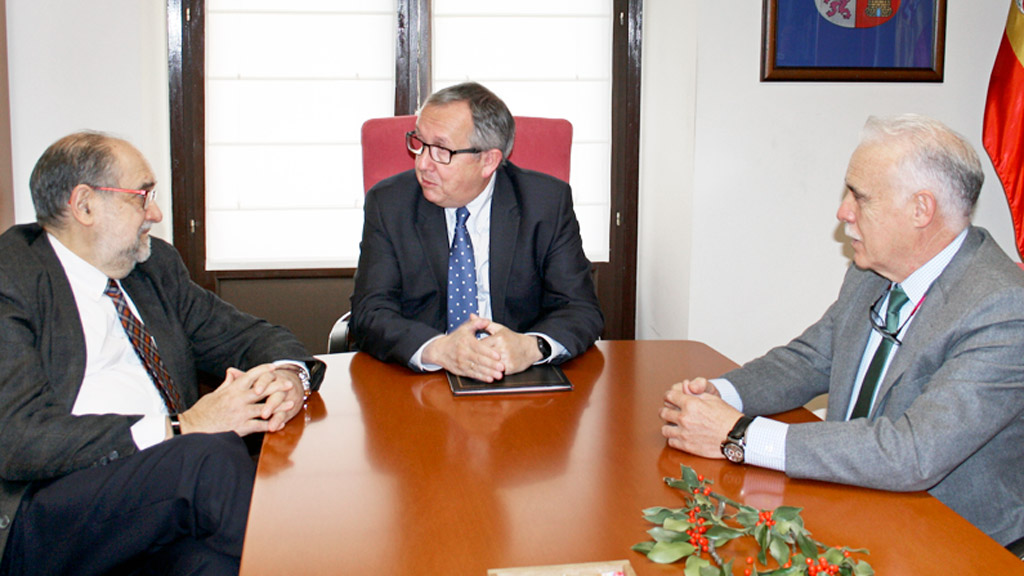Desde la izquierda: José Hernández, Javier López-Escobar y Enrique Gilabert.