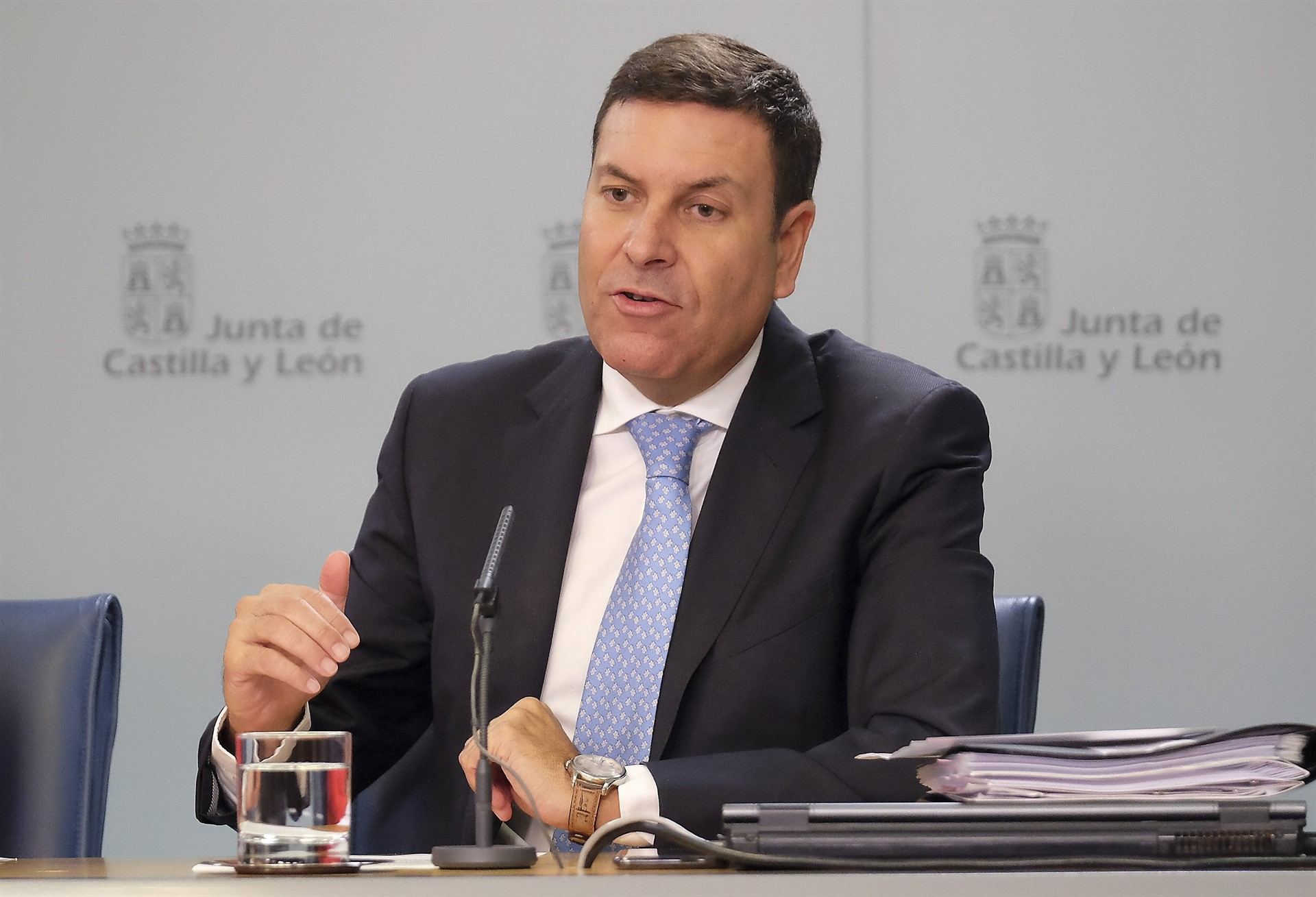 Carriedo pide que la Estrategia para frenar la despoblación “se haga bien” 1 El consejero de Empleo de la Junta de Castilla y León, Carlos Fernández Carriedo. / Europa press