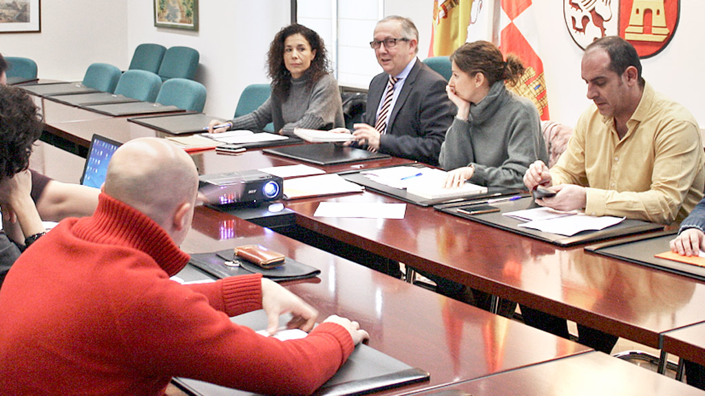 Un momento de la Comisión Territorial de Patrimonio presidida por Javier López-Escobar.