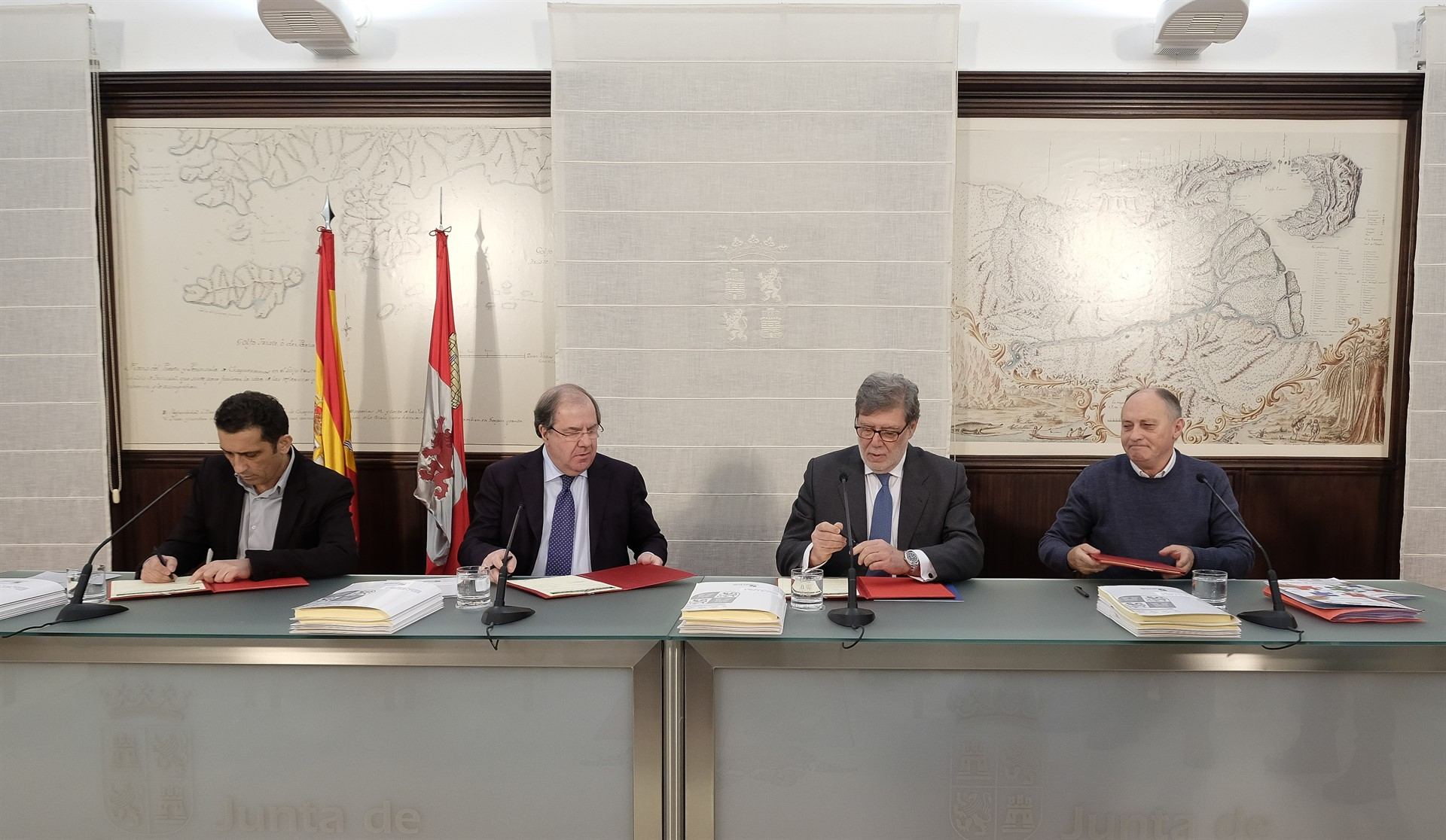 En la actualidad hay 20 acuerdos vigentes en la Comunidad derivados de los procesos de Diálogo Social.