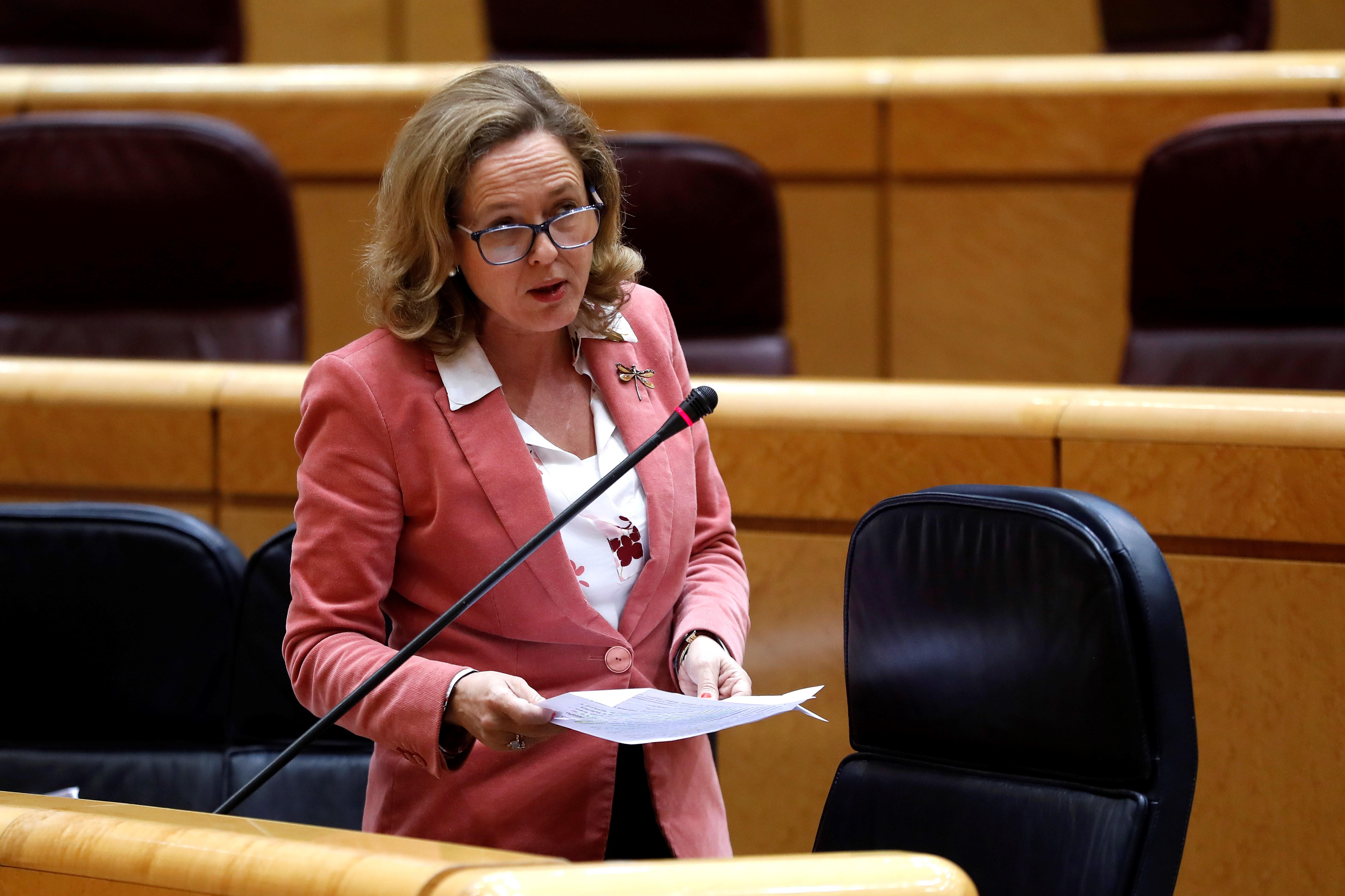 La ministra de Economía y Empresa, Nadia Calviño, en el Senado. / efe