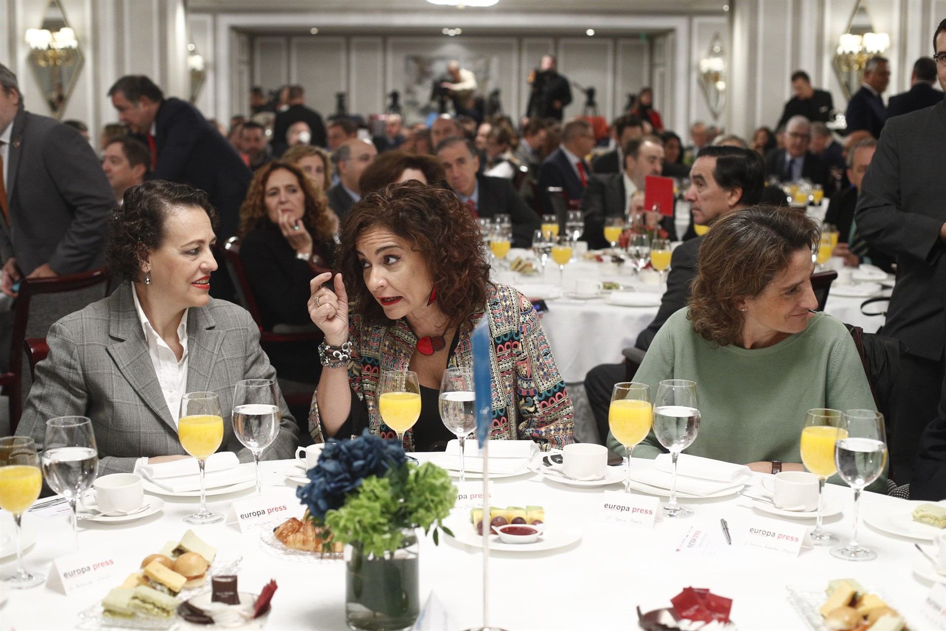 Maria Jesús Montero, ministra de Hacienda, anunció que el gobierno aprobará el aumento en un Consejo de Ministros.