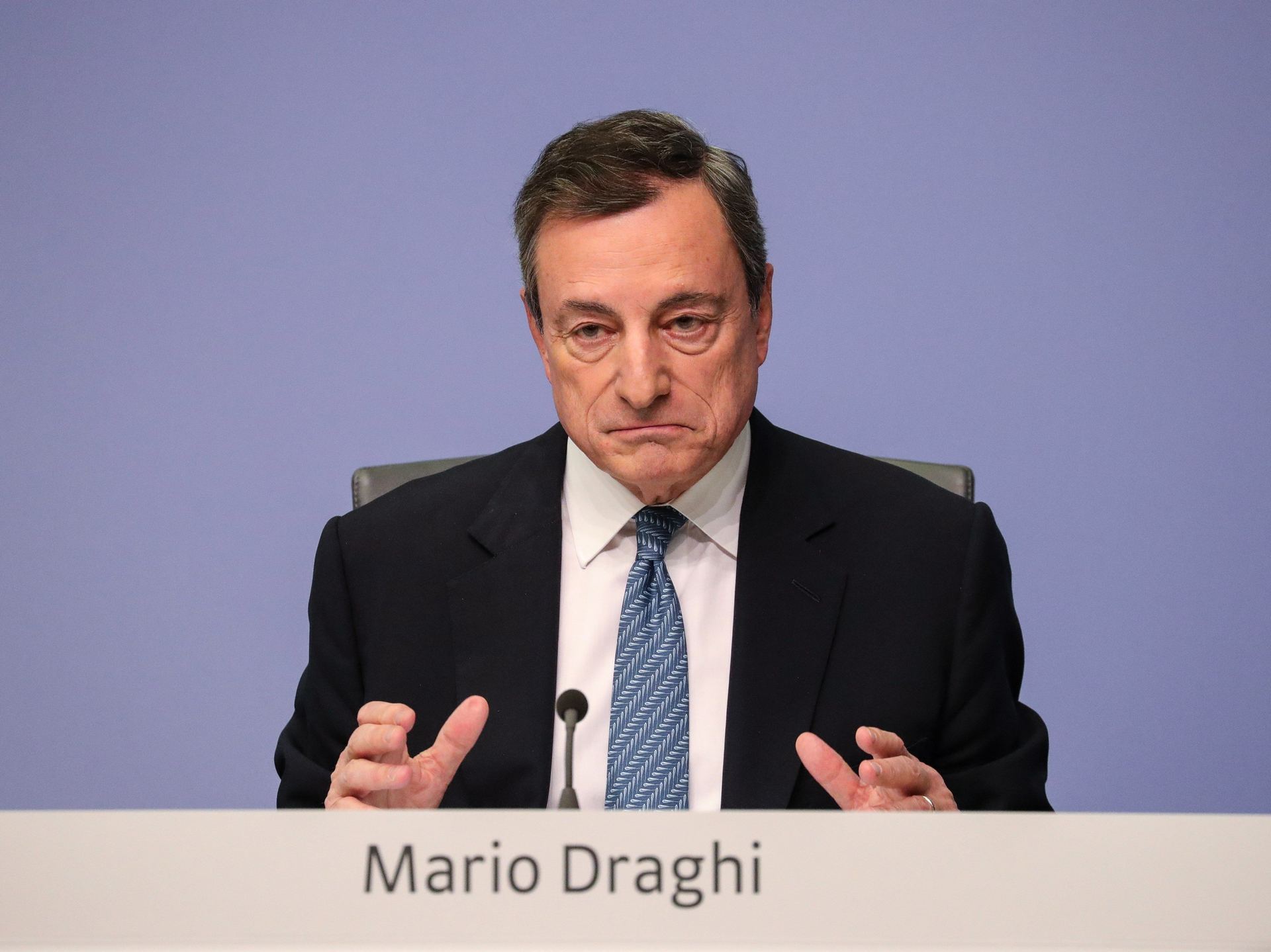 El presidente del Banco Central Europeo (BCE), Mario Draghi, durante la rueda de prensa en Fráncfort. / efe