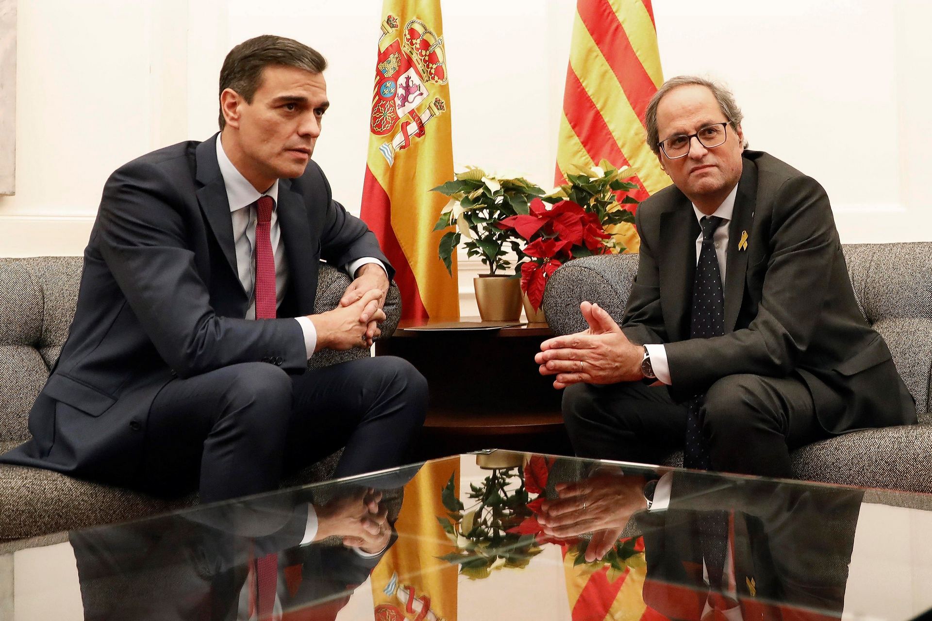 El presidente del Gobierno, Pedro Sánchez, y el de la Generalitat, Quim Torra, durante su reunión en Barcelona.