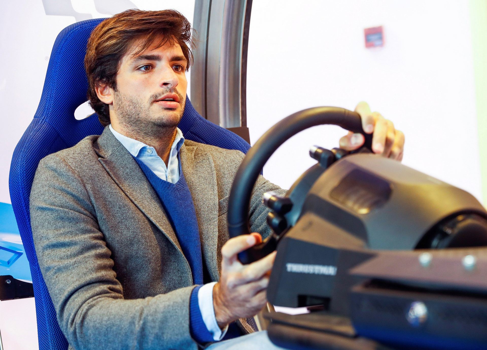 Carlos Sainz: “Confío en mi propia capacidad para desarrollar un coche” 1 El piloto de Fórmula 1, Carlos Sainz, recalca que está centrado en “poder competir” en el próximo Mundial.