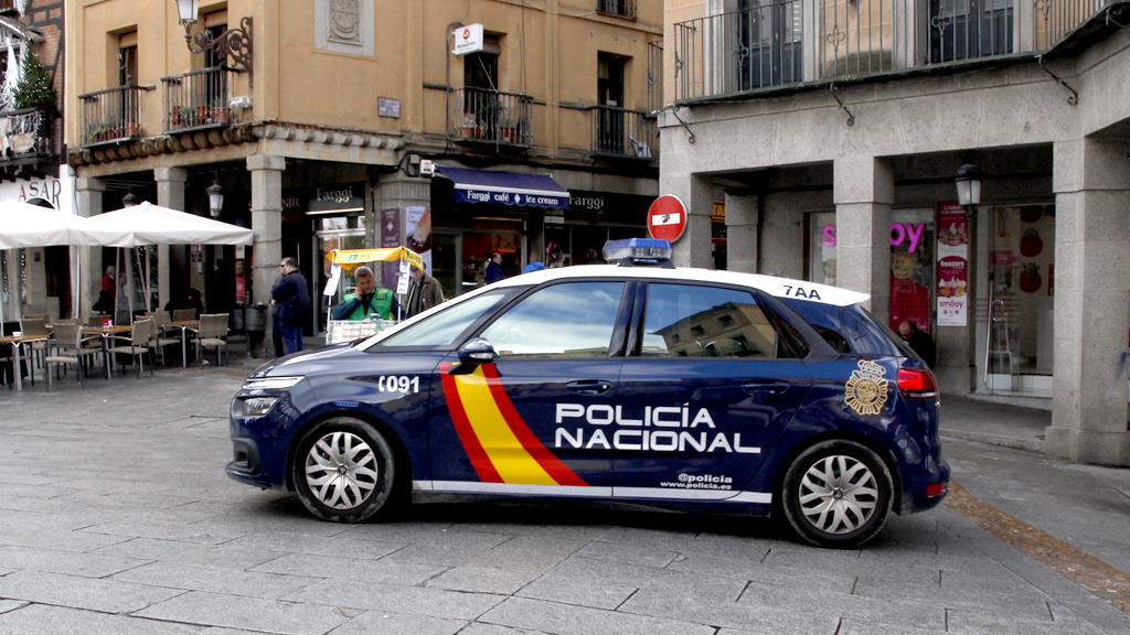 Un vehículo de la Policía Nacional./NEREA LLORENTE