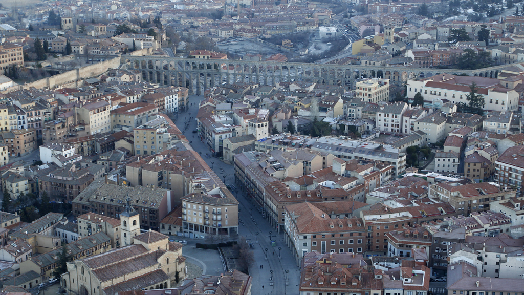 En Segovia capital y provincia se constituyeron en el mes de octubre un total de 92 hipotecas sobre fincas rústicas y urbanas. / NEREA LLORENTE