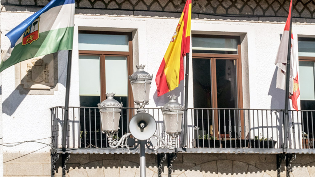 El Ayuntamiento seguirá con la renovación de luminarias. / kamarero