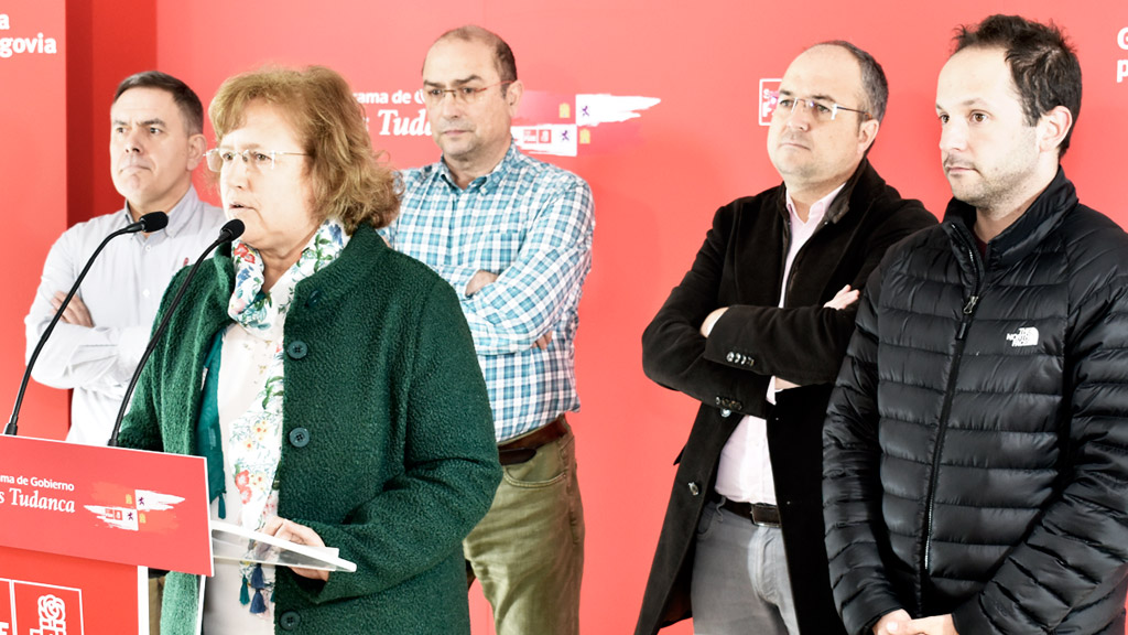 María Jesús Sanz Tomé junto a (desde la izq) Francisco del Pozo, José Antonio Mateo, Alberto Navas y Alberto Serna.