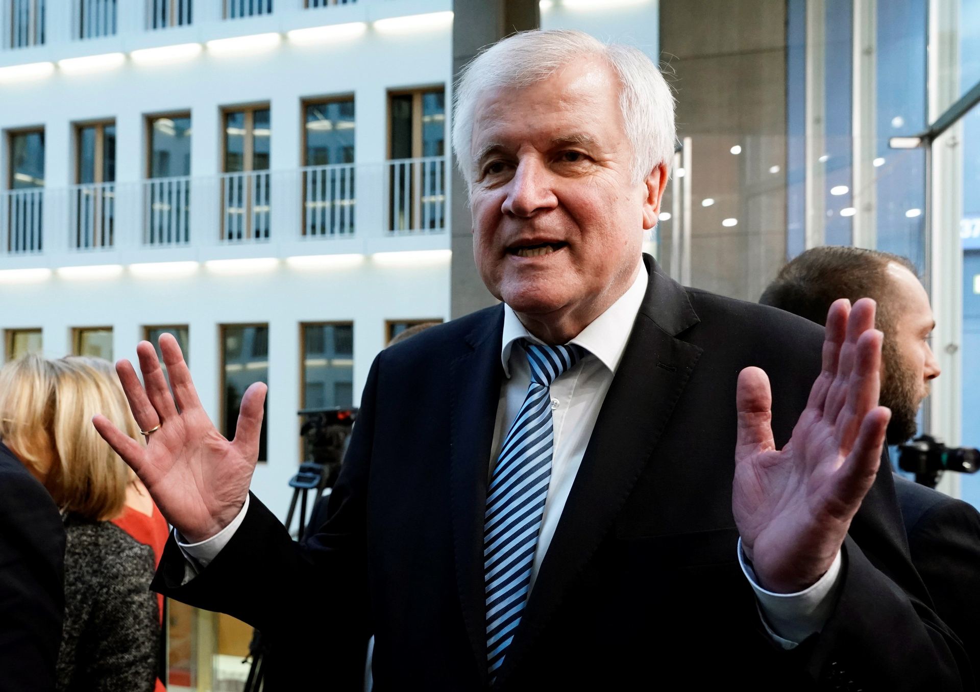 El ministro de Interior alemán, Horst Seehofer, tras ofrecer una rueda de prensa sobre el caso de la filtración masiva.