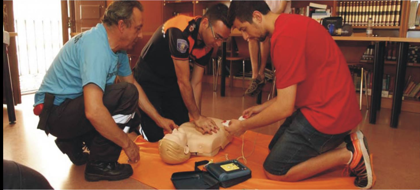 Curso de Primeros Auxilios de ediciones anteriores en la Casa Joven./c.n.