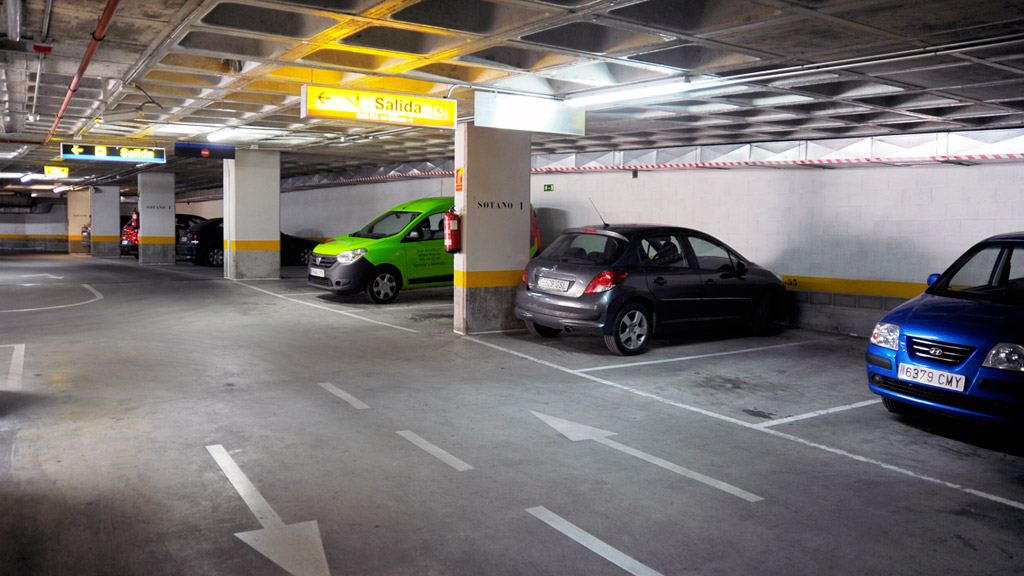 Imagen de archivo del interior del aparcamiento subterráneo de la plaza de José Zorrilla. / Kamarero