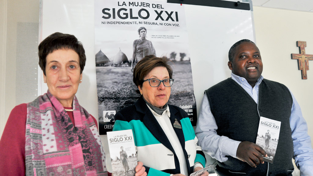 María Luz Rincón, Rosa Contreras y Marcel Gham, durante la presentación de la campaña 2019. / KAMARERO