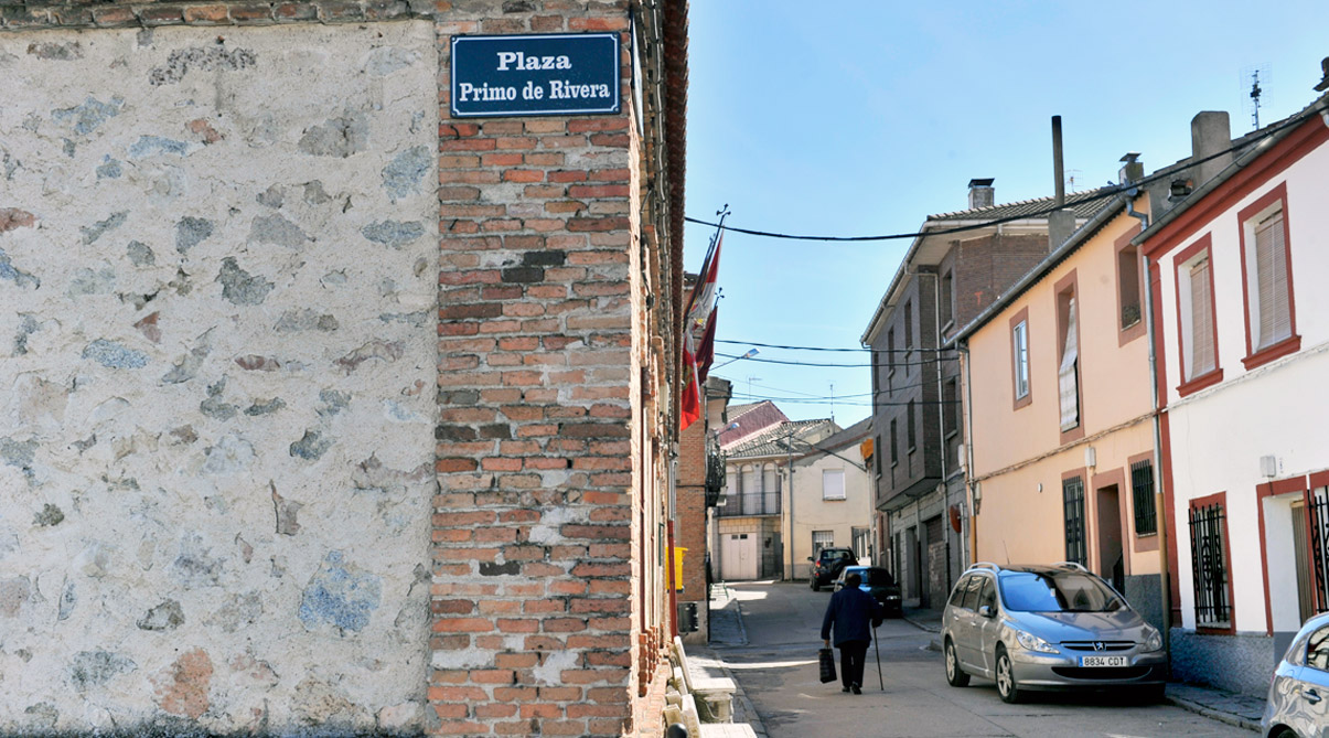 La mayoría de los municipios de la provincia han retirado ya los nombres franquistas de sus calles. / KAMARERO