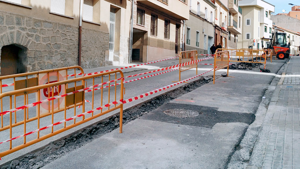 Franja por donde transcurren las tuberías que serán sustituidas. / E. A.