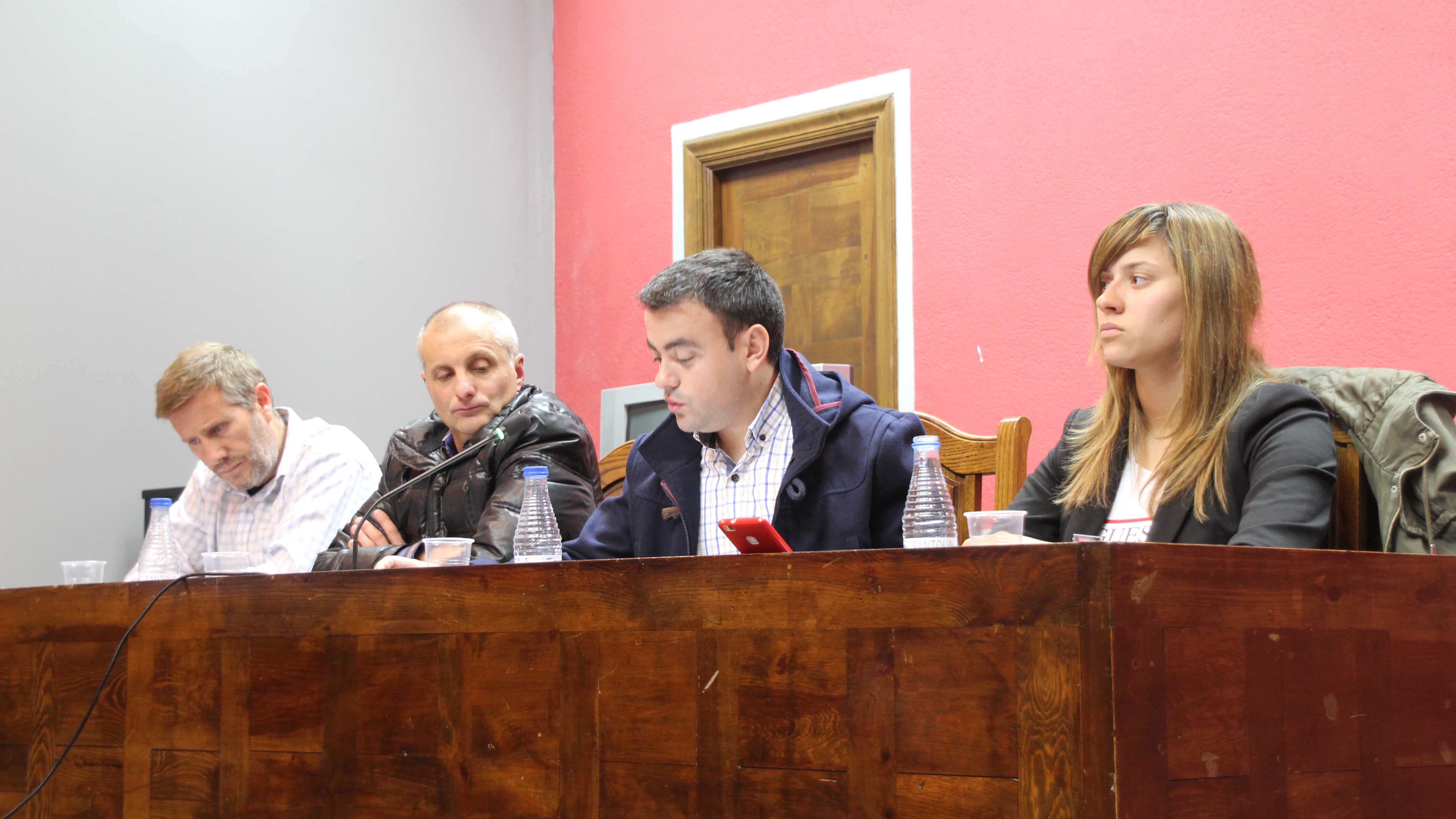 Concejales del grupo municipal Socialista en un pasado pleno./c. núñez