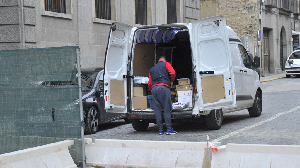 Más de 2.300 contratos laborales cambiaron su condición de temporal a indefinido en el último año. / KAMARERO