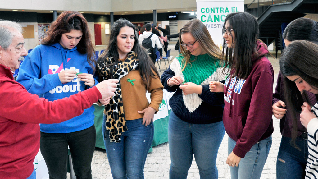 Día del Cáncer en el campus María Zambrano. / KAMARERO