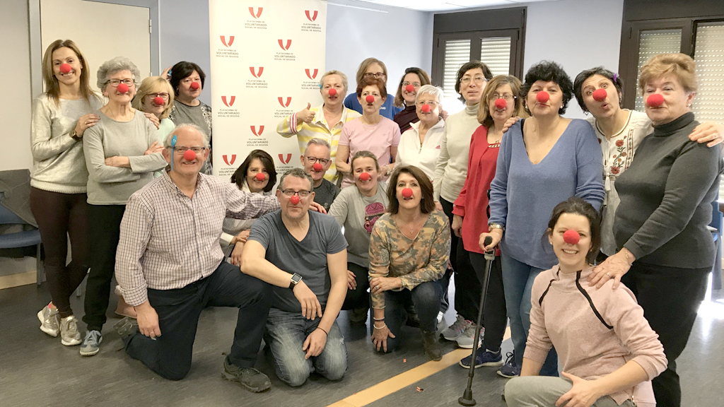 Taller de risoterapia de la Plataforma del voluntariado social. / E.A