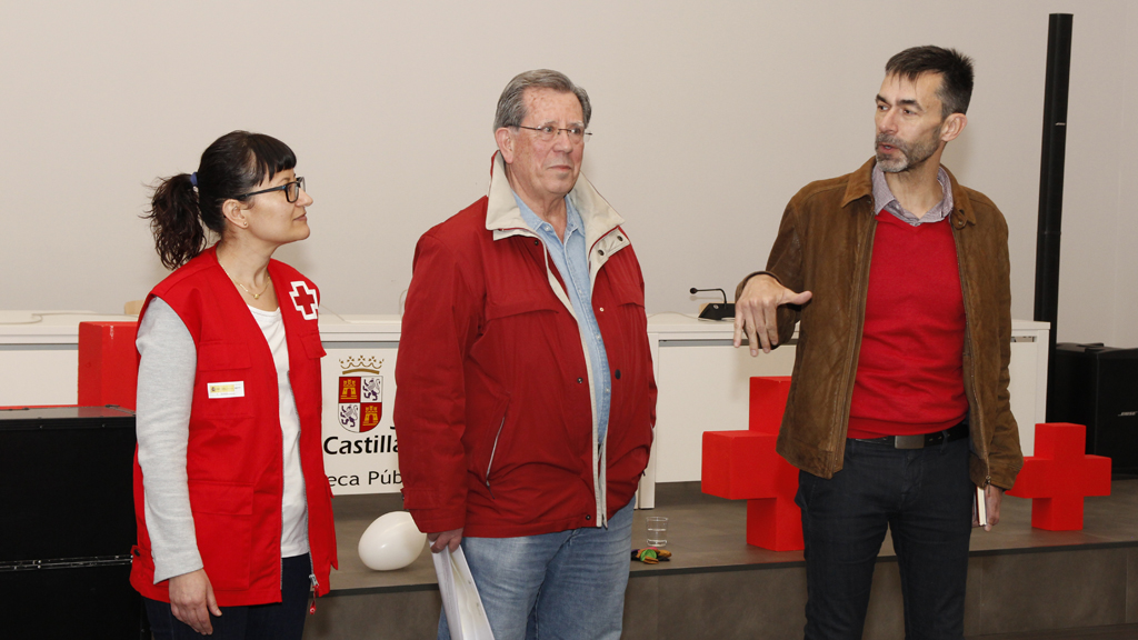 Tras la presentación, a cargo de José Luis Montero y Julio Gutiérrez, llegó el turno de la diversión y el entretenimiento de los más pequeños, sin duda los protagonistas del acto.