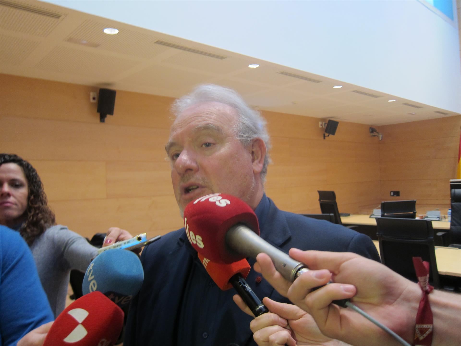 La comisión de las eólicas iniciará las comparecencias el 11 de marzo 1 El portavoz adjunto socialista José Francisco Martín / Europa press