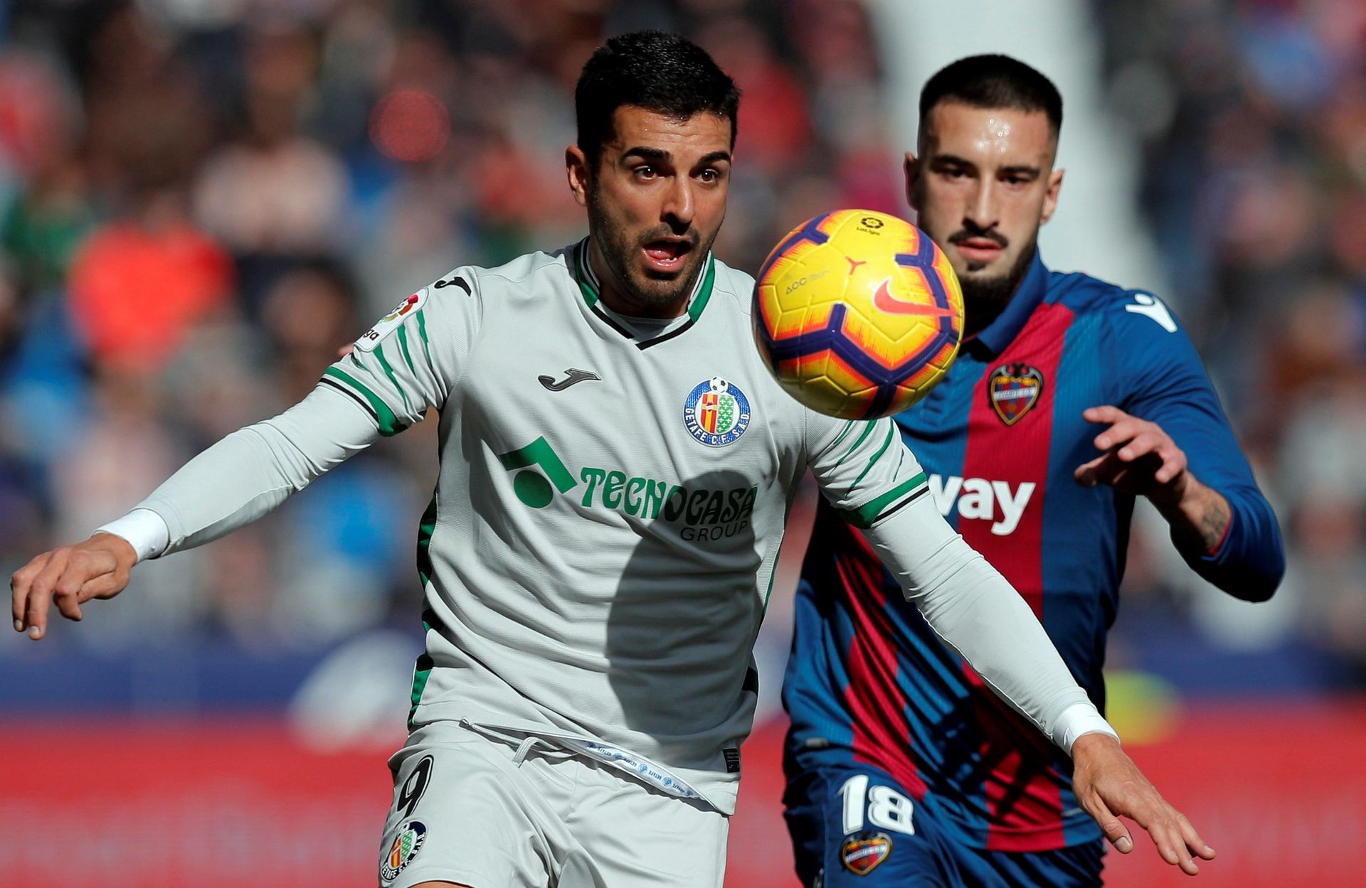 El delantero del Getafe Ángel Rodríguez durante el partido de la jornada pasada frente al Levante. / EFE