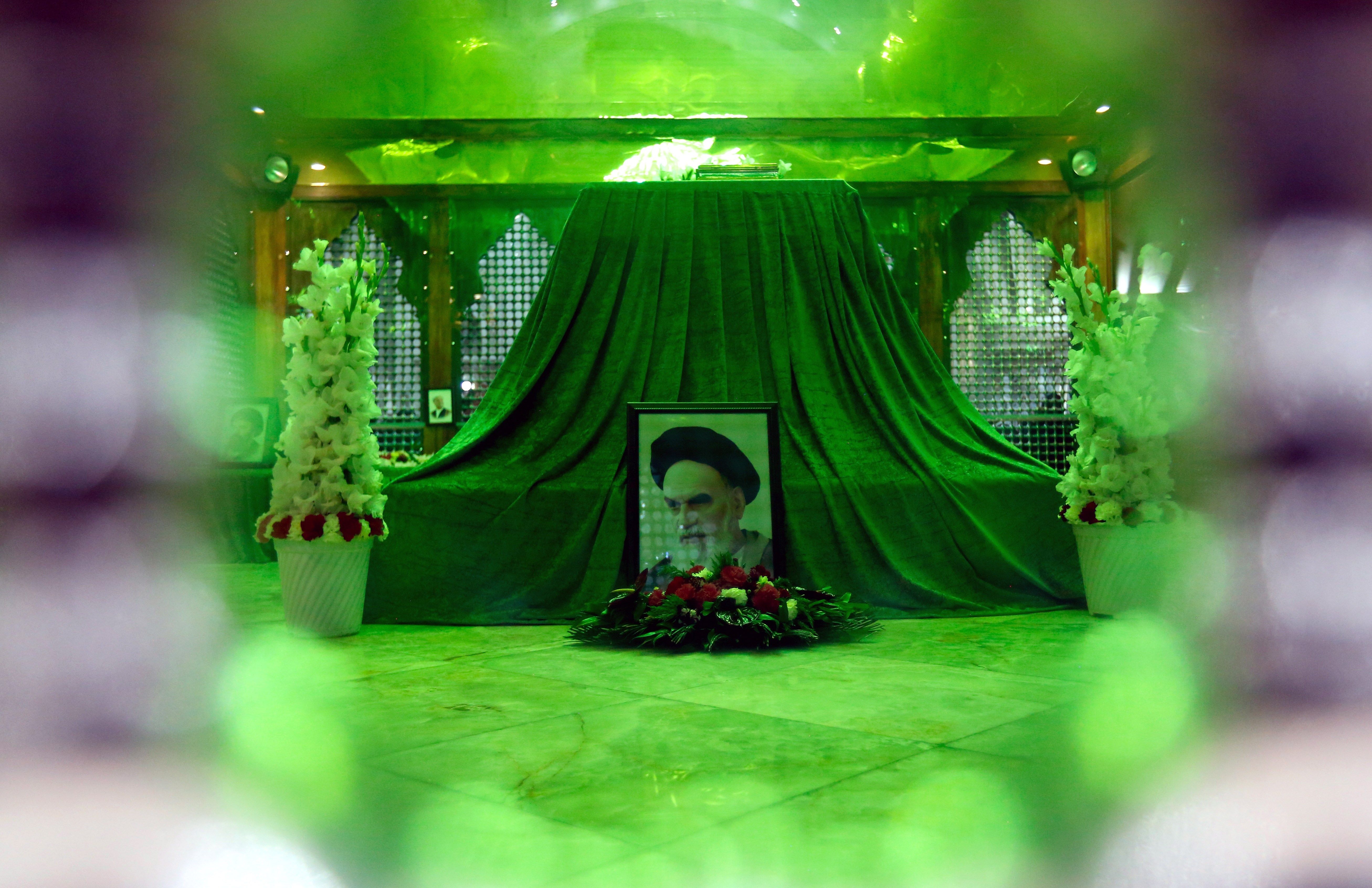Mausoleo del fundador de la República Islámica en Irán, Ruhallah Jomeini, en la capital del país, Teherán.