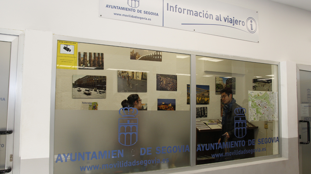 La estación cuenta con una oficina de atención y diversas mejoras en materia de información y accesibilidad. / NEREA LLORENTE