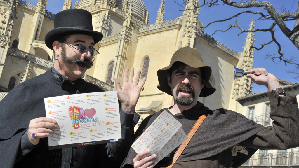 Las visitas teatralizadas son una de las mejores maneras de conocer la ciudad. / KAMARERO