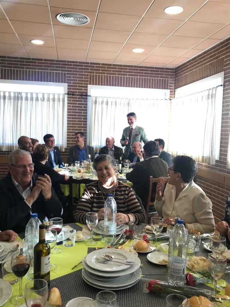 F. J. Hurtado (izq.), alcalde de Donhierro e integrante del citado centro. / J. L. Vázquez